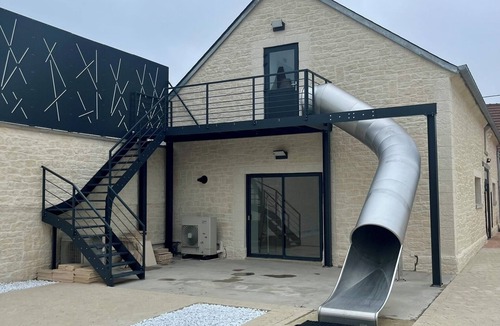 Leglantiers House | Renovated barn loft for 15 people with reception room for 80 people and large SPA