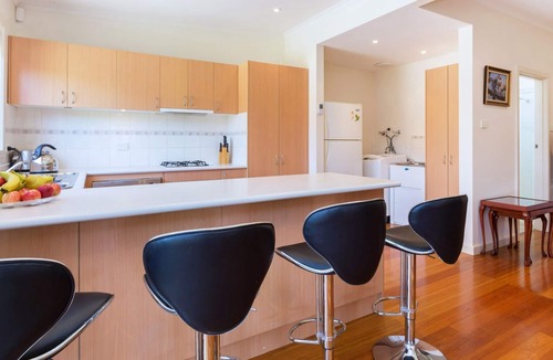 Rosebud House | RENOVATED BEACH BEAUTY - ROSEBUD