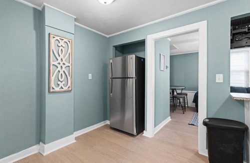 Fox Hill - Grandview House | Renovated-Beach Bungalow-Walk to Beach