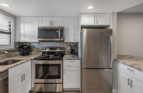 Belle Vista Condo | Renovated, Beach, Free Amenities, weekly events