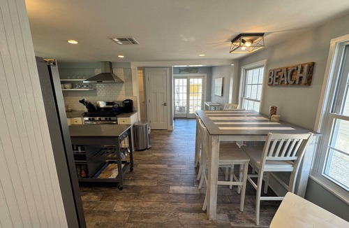 Lake Como House | Renovated Beach House w/Spacious Yard