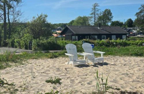 Sjølund House | Renovated Beach House With Unique Location