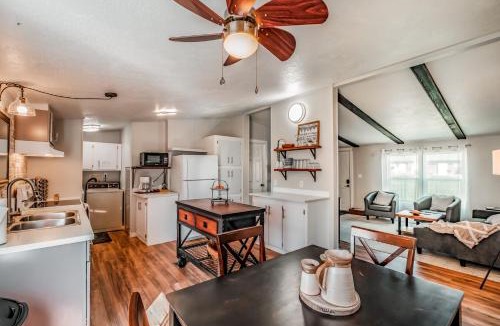 Philomath House | Renovated Bungalow Getaway