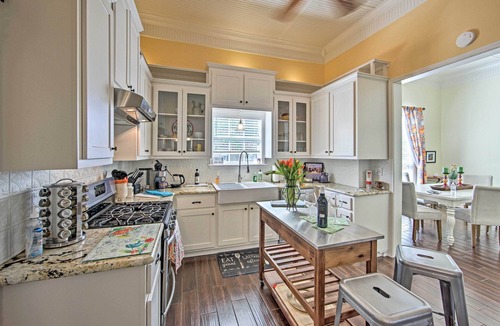 Winnsboro House | Renovated 'Carnegie Cottage' - Walk to Dtwn!
