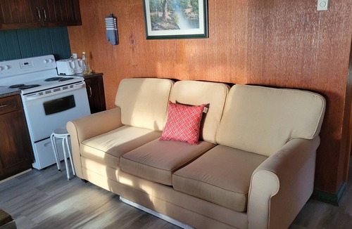 Northfield Ski Chalet | Renovated Chalet facing lac Heney in Gracefield Quebec