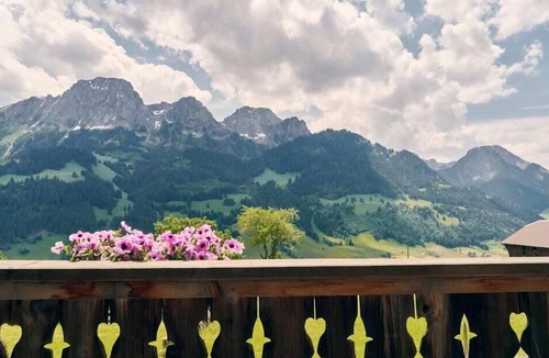 Rougemont Ski Chalet | Renovated Chalet on Top of the Picturesque Village