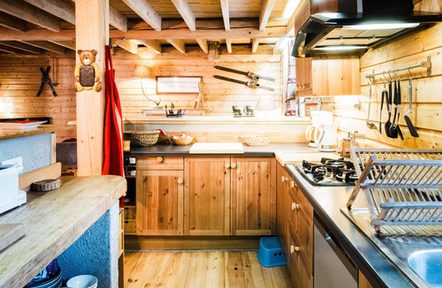 Cauterets House | Renovated chalet-style sheepfold at the entrance to the village of Cauterets
