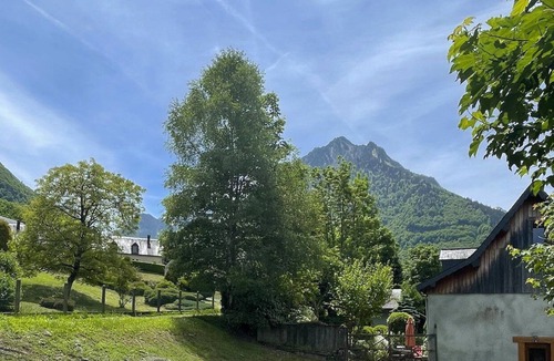 Cauterets House | Renovated chalet-style sheepfold at the entrance to the village of Cauterets