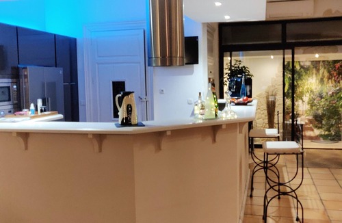 Beziers House | Renovated chapel, private pool, A/C, next Canal du midi