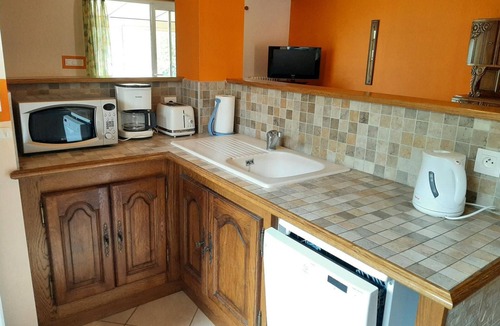 Champagne-Vigny Cottage | Renovated Charente cottage with vineyard views, near Angoulême