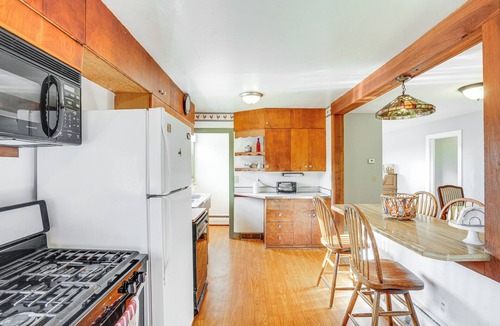 Chatham House | Renovated Chatham Home ~ Half Mi to Downtown!