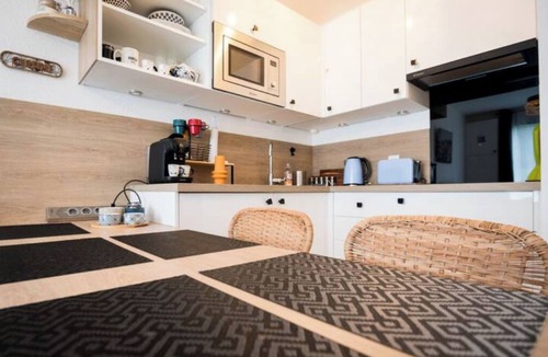 Equemauville Apartment | Renovated cocoon pool & terrace near Honfleur