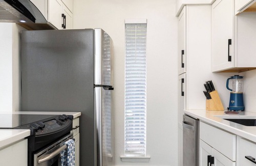 North Dallas Condo | Renovated Condo World Cup Ready!