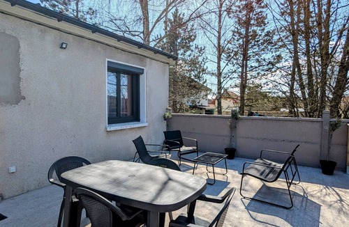 Vignot Cottage | Renovated cottage in Vignot with large grounds and 2 terraces