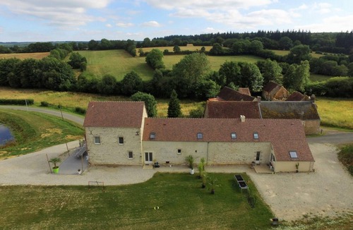 Le Cercueil Cottage | Renovated countryside cottage with pets allowed