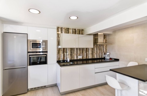 Monte Villa | Renovated, cozy house with sea views