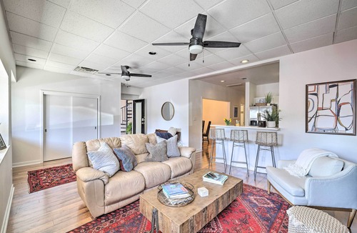 Downtown Apartment | Renovated Dtwn Retreat < 1 Mi to Plaza Park!