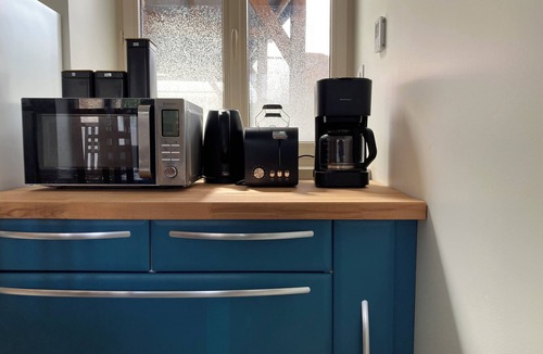 Saint-Malon-sur-Mel Apartment | Renovated, fully-equipped Compère apartment