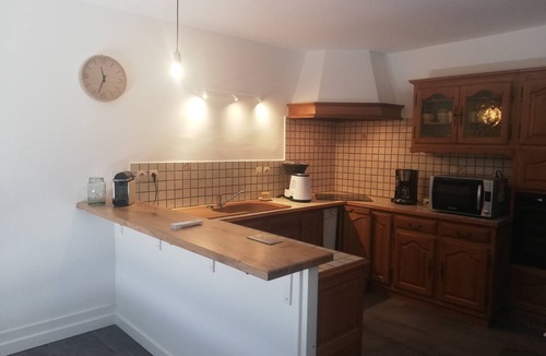 Cogna House | Renovated family home set in greenery in the heart of the Jura, rated 3 * CDTJ.