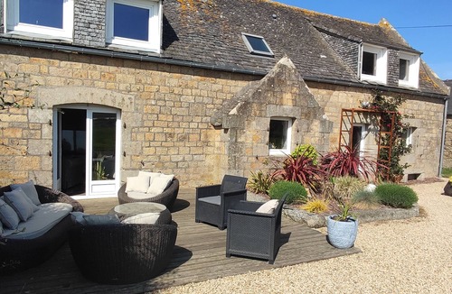 Saint-Pol-de-Leon House | Renovated farmhouse between land and sea