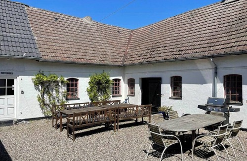 Stege House | Renovated farmhouse by the beach on Møn