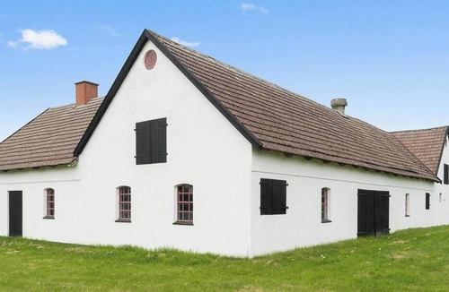 Stege House | Renovated farmhouse by the beach on Møn