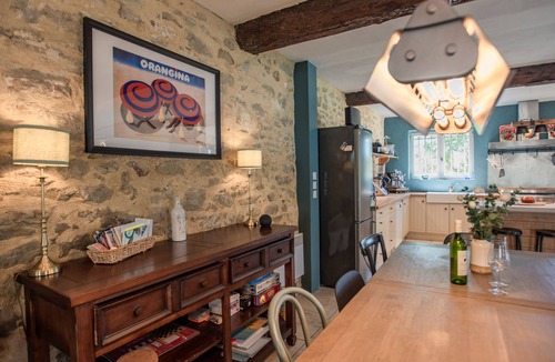 Montreal House | Renovated farmhouse with private pool