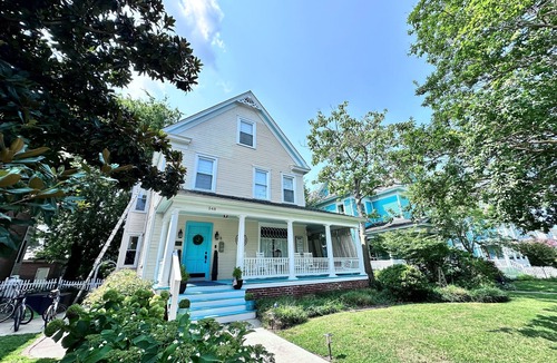 Cape Charles House | Renovated Gem: Walk to Beach, Historic District Shops, Restaurants, Central Park