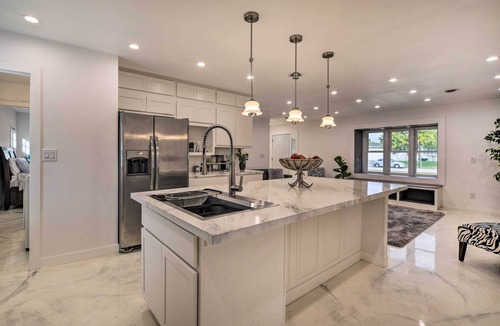Griffith House | Renovated Griffith Family Home in Chicagoland Area