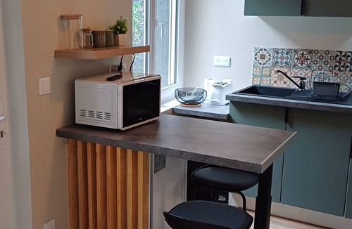 Saint-Omer Apartment | Renovated ground-floor apartment with outdoor spa. Sleeps 4.