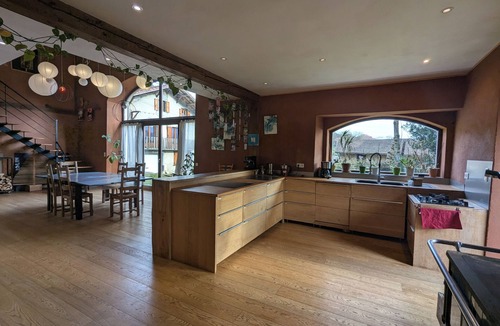 Tullins Villa | Renovated group gite with terrace, garden, lounges - Surlechemin.Marielle