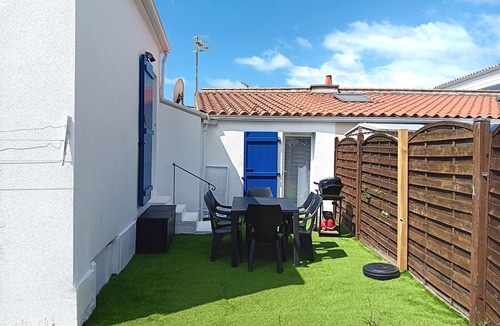 LʼAiguillon-sur-Mer House | Renovated house for 6 in L'Aiguillon-sur-Mer