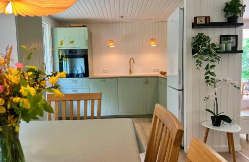 Ansager House | Renovated Holiday Home By Kvie Lake