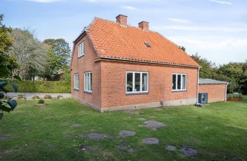 Skovbyballe House | Renovated Home In Rural Idyll Close To The Beach