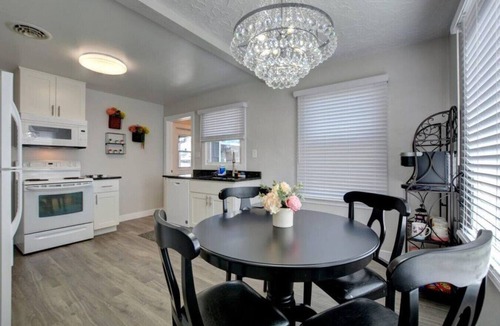 Central Point House | Renovated Home in Central Point