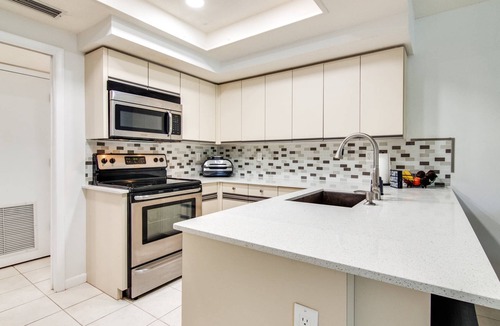 Fairway Village House | Renovated Home with Workspace |Sunroom |Outdoor Dining |30 Night Min