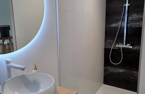 Frossay House | Renovated house