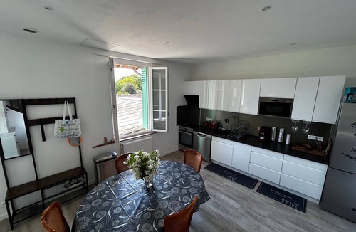 La Roche-Posay Villa | Renovated House with Garden and WIFI in La Roche-Posay