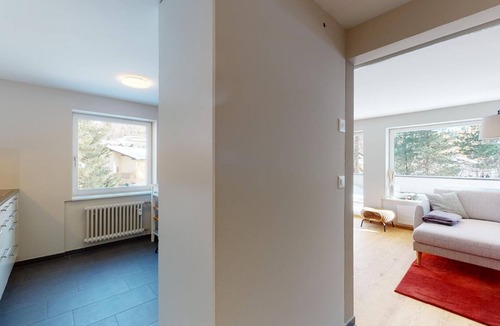 Pontresina Apartment | Renovated in 2020, 5½-room apartment on the 1st floor, distributed over two floo