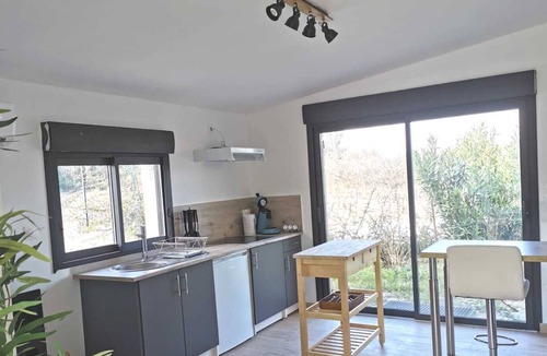 Pujaut House | Renovated independent studio, swimming pool, 10min Avignon