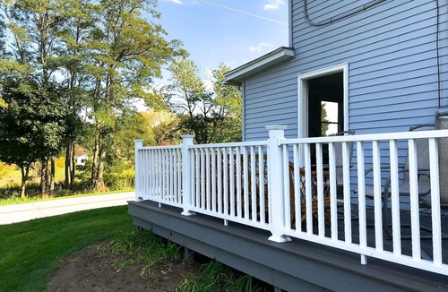 Fancher House | Renovated Lakeview Farmhouse - The Cottages At Troutburg Resort Community