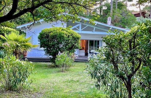 Le Canon House | Renovated Landaiser house with great terraces and garden, central + close to the beach