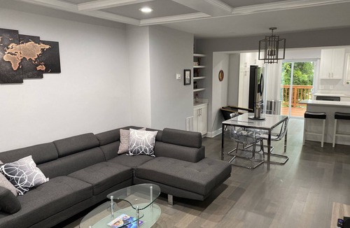 Capitol View House | Renovated Large Home