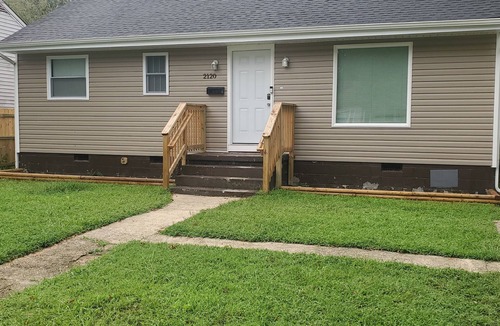 Petersburg House | Renovated "Like New" Comfy Home.