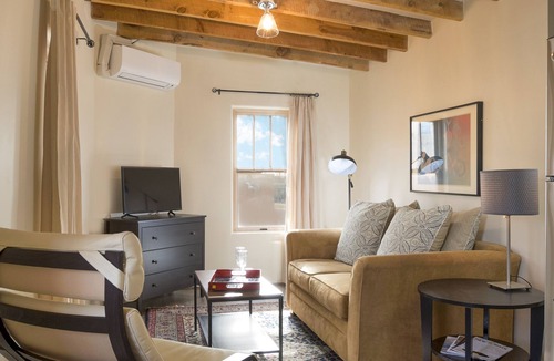 Downtown Santa Fe Apartment | Renovated Loft steps from Santa Fe Plaza, Canyon Road & Railyard District