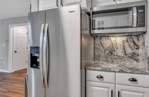 Table Rock Condo | Renovated Luxury! Indoor and Outdoor Pools!