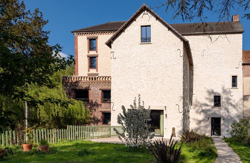 Villeneuve-la-Lionne House | Renovated mill with indoor pool and squash court