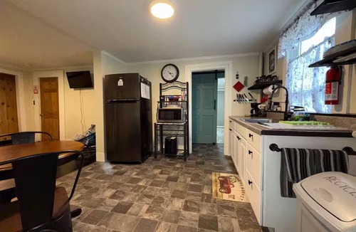 Saranac Lake Apartment | Renovated Mountain Escape with Wooded Views