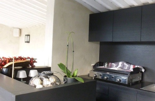 Rognonas House | Renovated old farmhouse South Avignon, wooded park, swimming pool, tennis