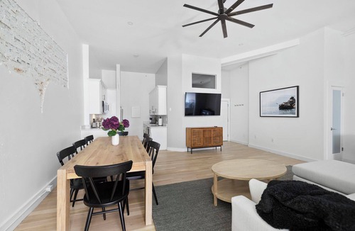 Old Port Apartment | Renovated Old Port 2BR Loft, Waterfront & Shops